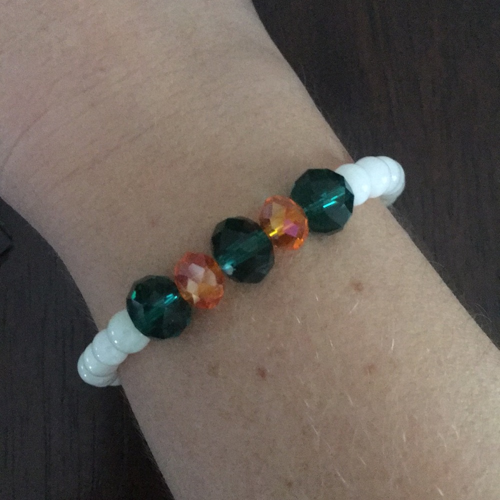 UM bracelet